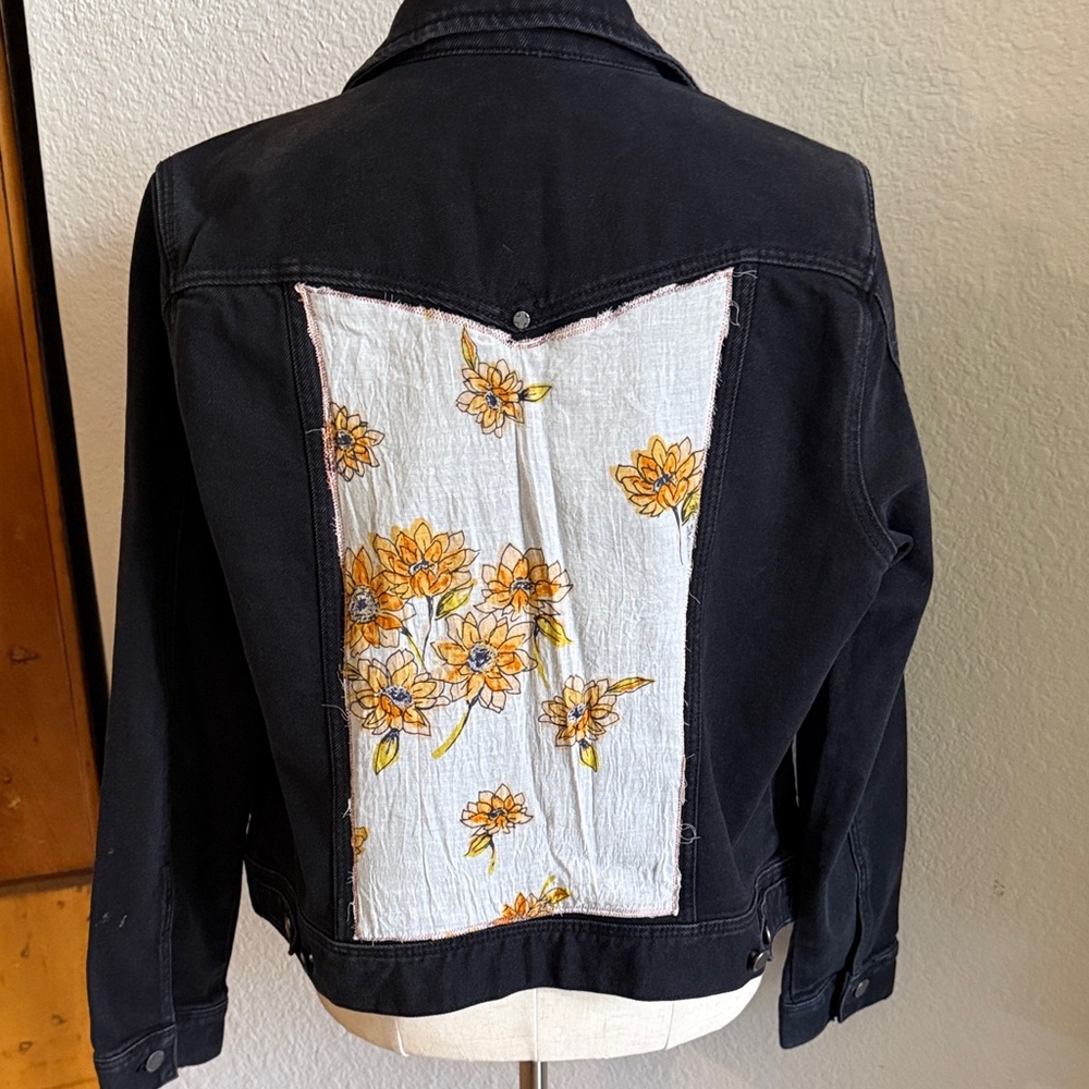 Liverpool Black Denim Jacket - Classic Trucker Style